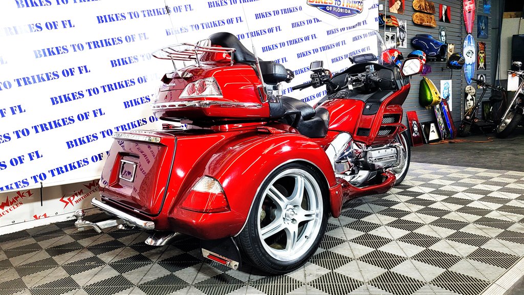2010 Honda Gold Wing - $24,000