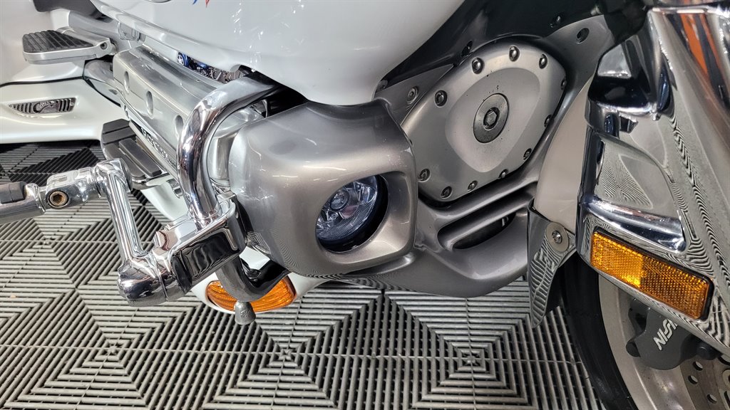 2008 Honda Gold Wing - $19,000