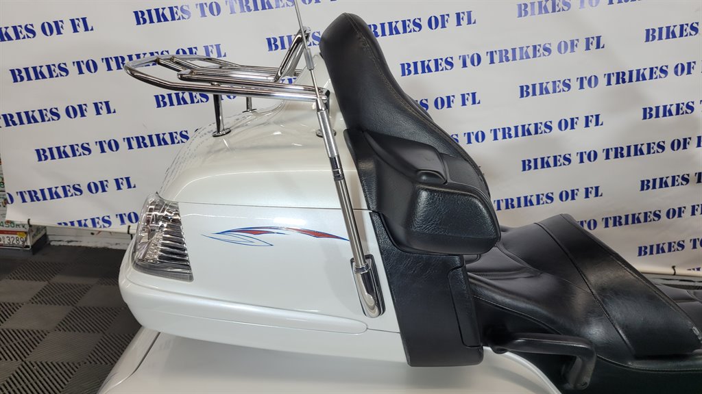 2008 Honda Gold Wing - $19,000