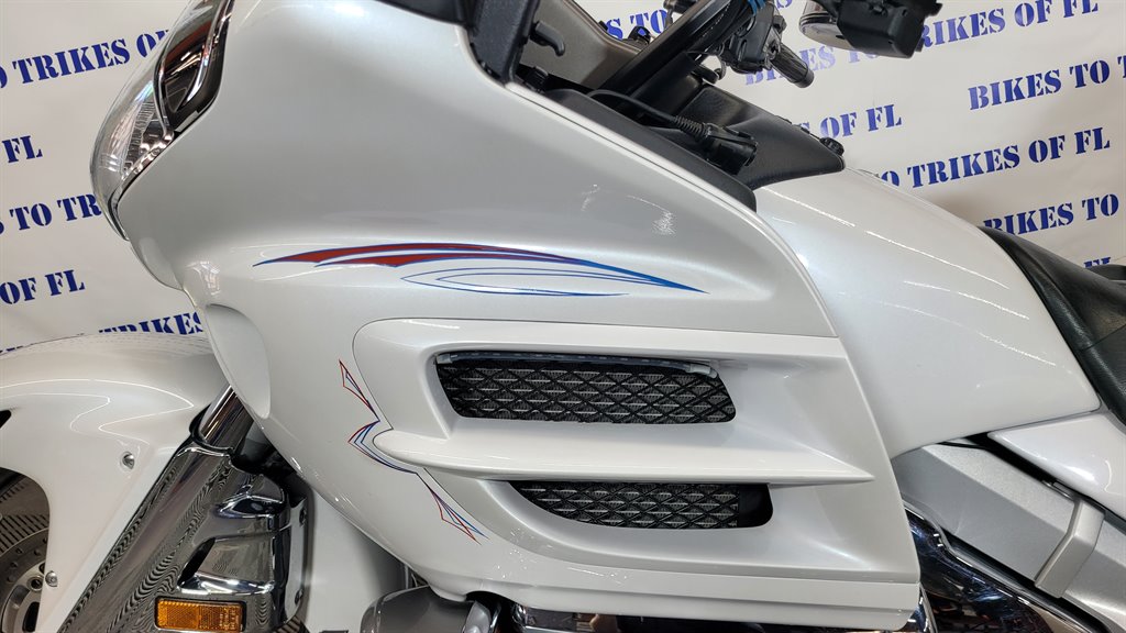 2008 Honda Gold Wing - $19,000