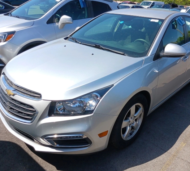 2016 Chevrolet Cruze - $6,500