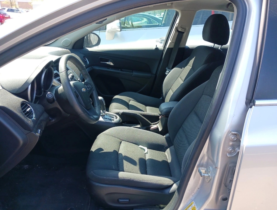 2016 Chevrolet Cruze - $6,500