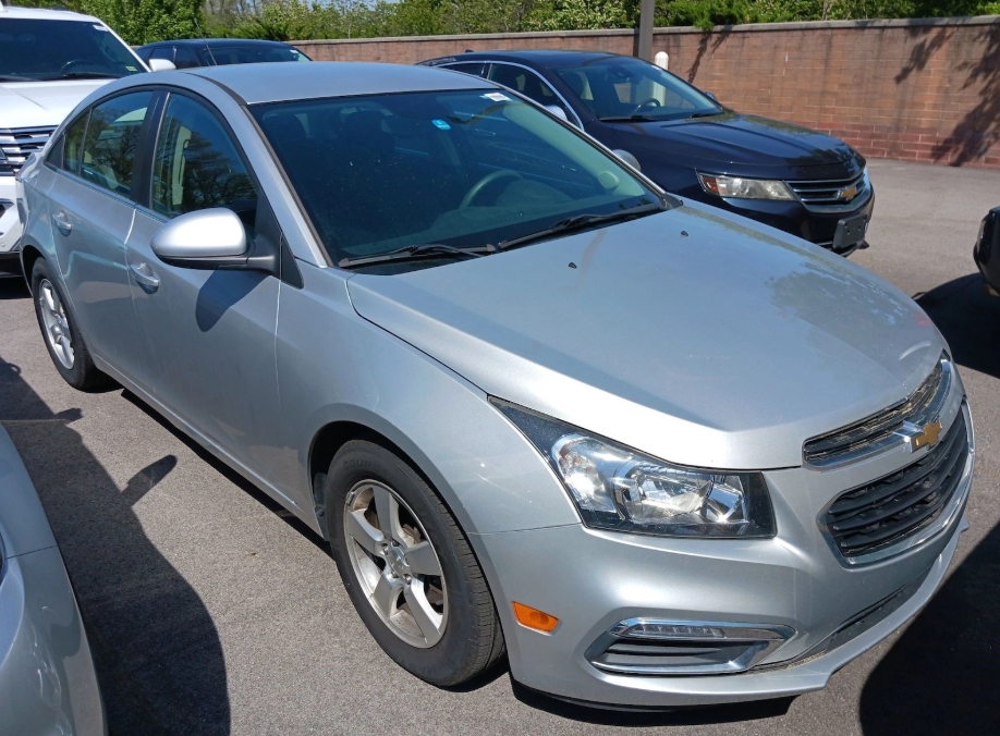 2016 Chevrolet Cruze - $6,500
