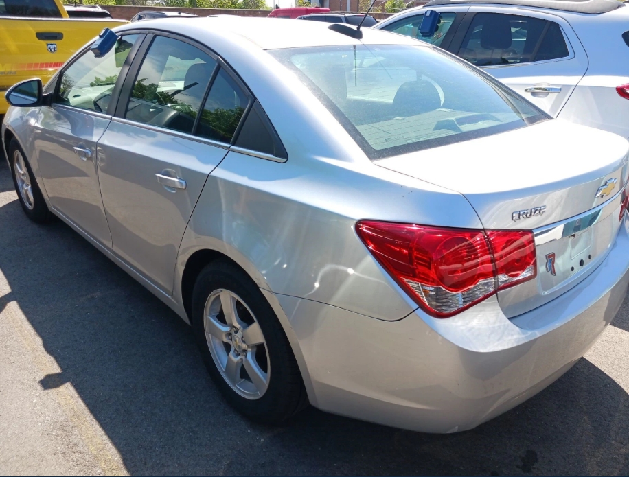 2016 Chevrolet Cruze - $6,500