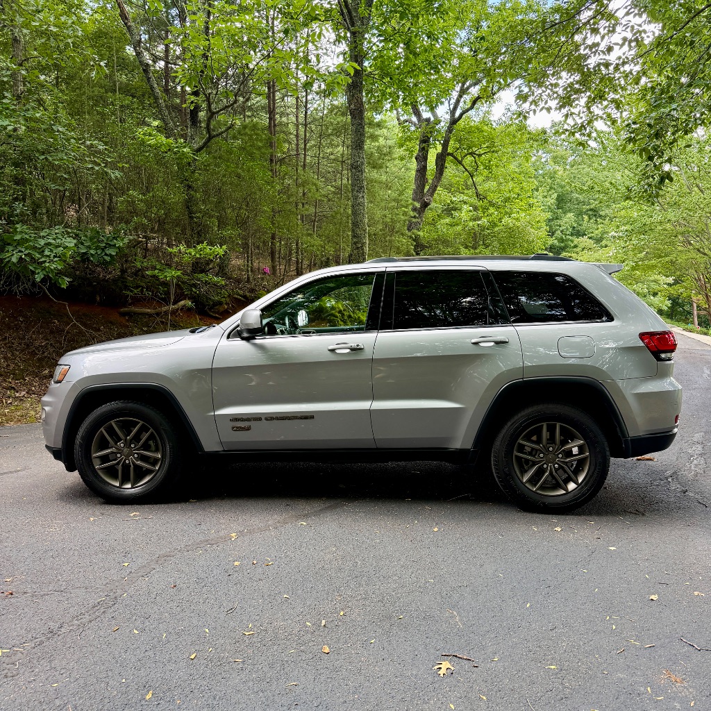 2016 Jeep Cherokee - $9,500