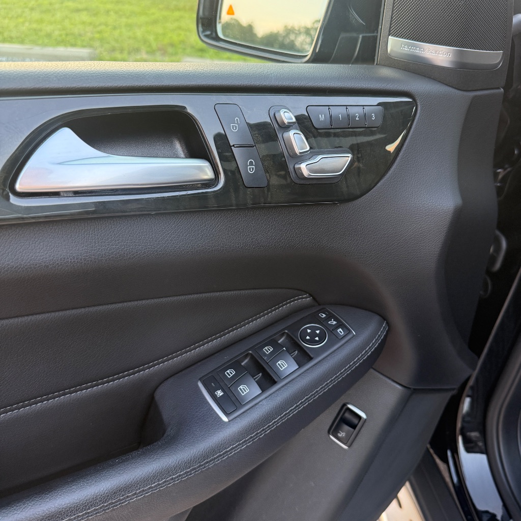 2017 Mercedes-Benz E-Class - $14,000