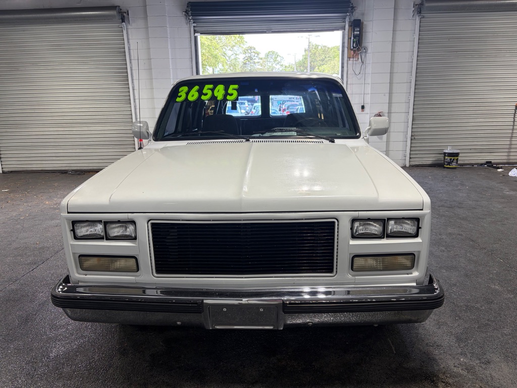 1990 GMC Suburban - $40,000