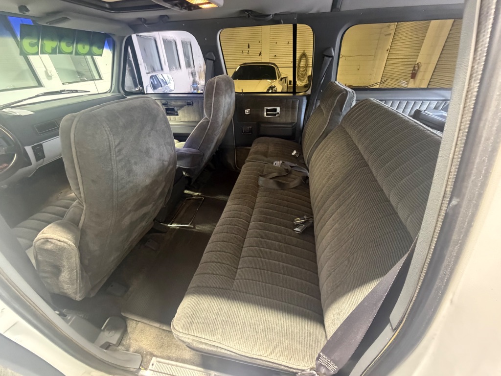 1990 GMC Suburban - $40,000