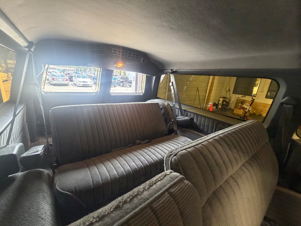 1990 GMC Suburban - $40,000
