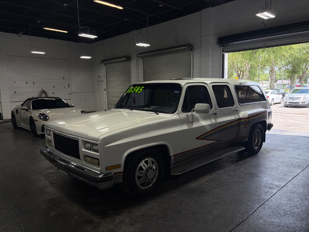 1990 GMC Suburban - $40,000