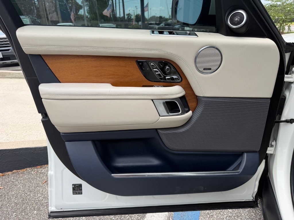 2020 Land Rover Range Rover - $47,500