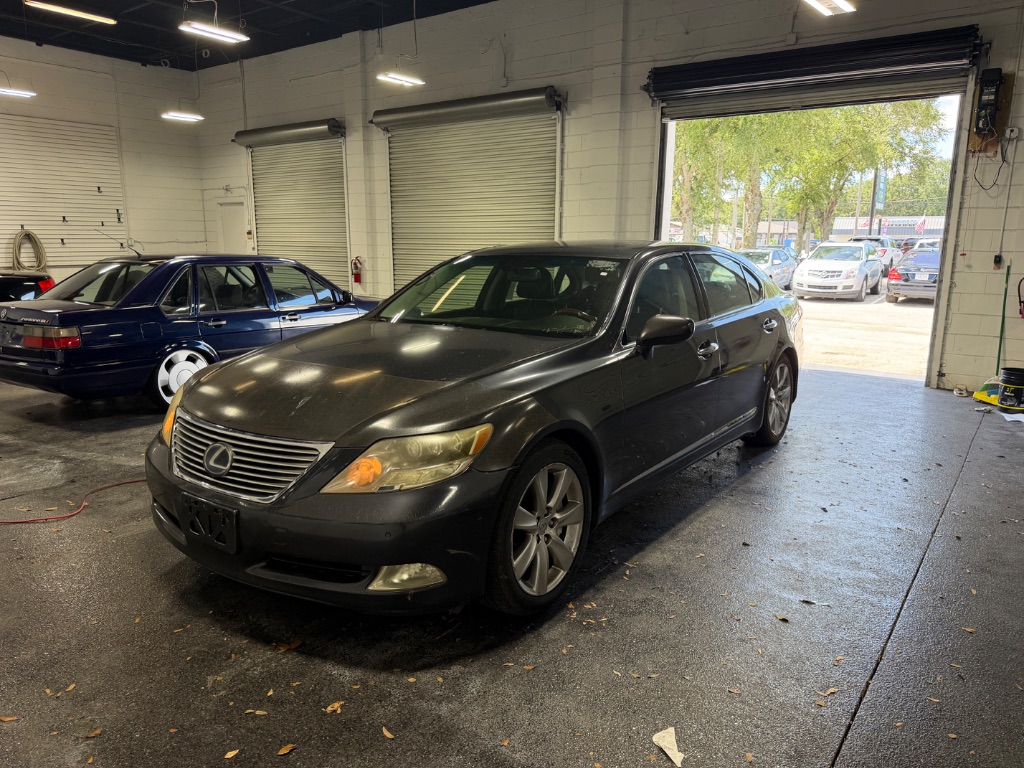 2008 Lexus LS - $8,500