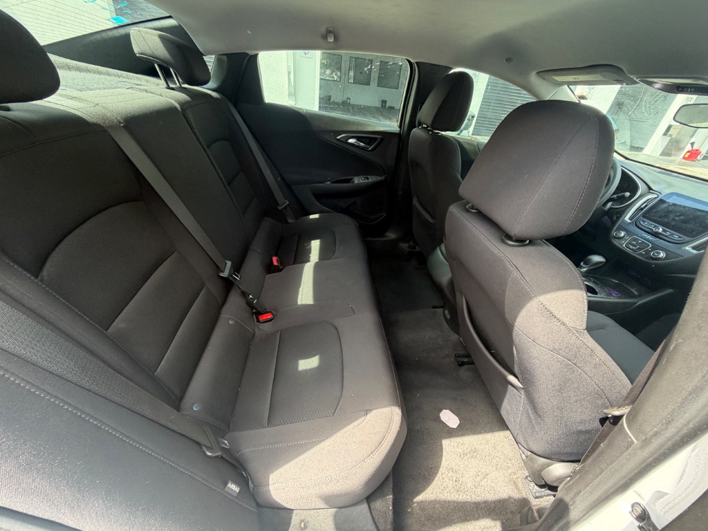 2021 Chevrolet Malibu - $10,999