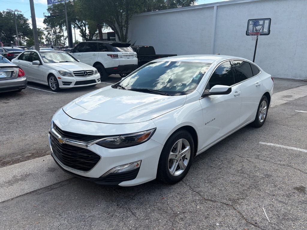 2021 Chevrolet Malibu - $10,999