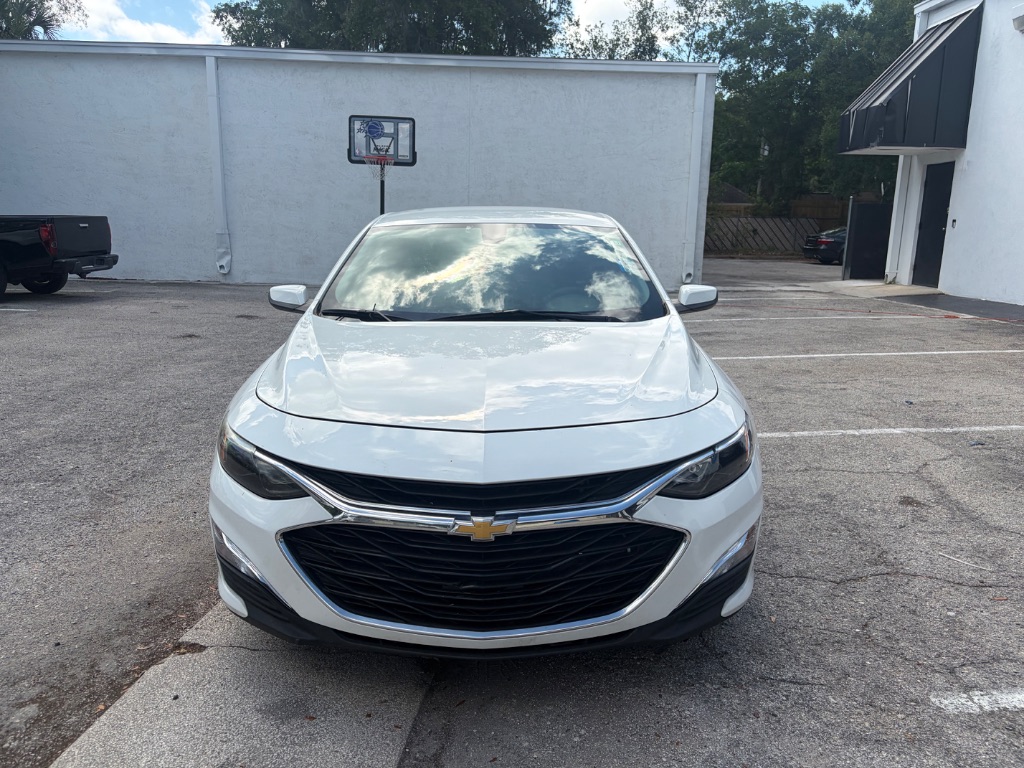 2021 Chevrolet Malibu - $10,999