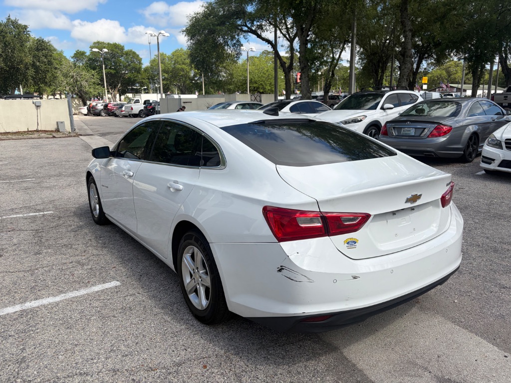 2021 Chevrolet Malibu - $10,999