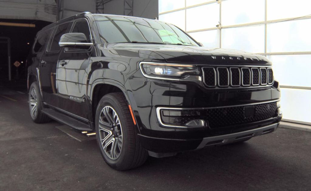 2024 Jeep Wagoneer L - $39,999