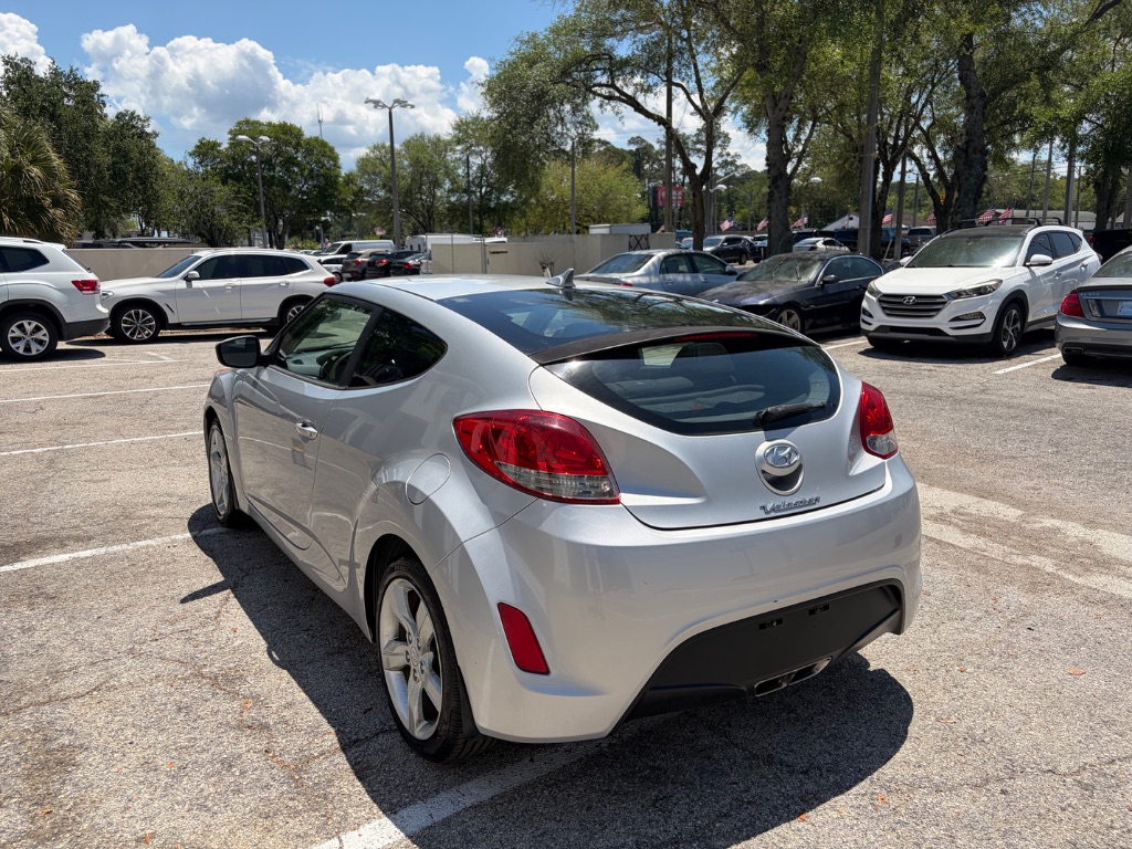 2012 Hyundai Veloster - $7,495