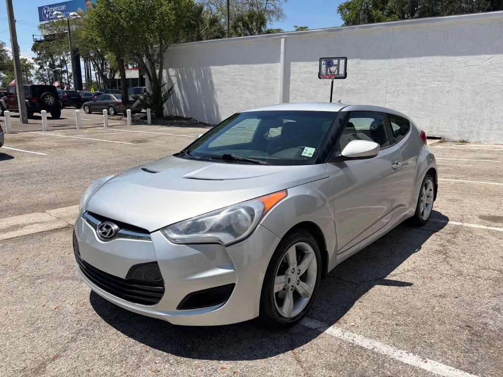 2012 Hyundai Veloster - $7,495