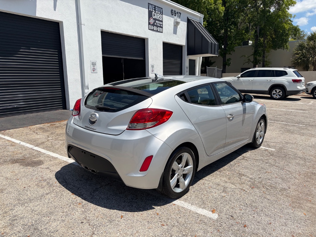 2012 Hyundai Veloster - $7,495