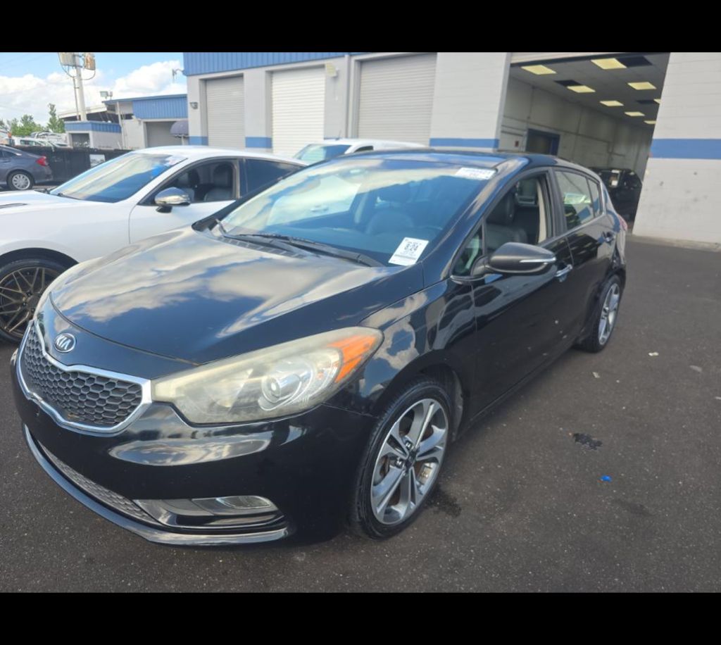 Black 2016 Kia Forte5 EX Hatchback Front-Wheel Drive Automatic