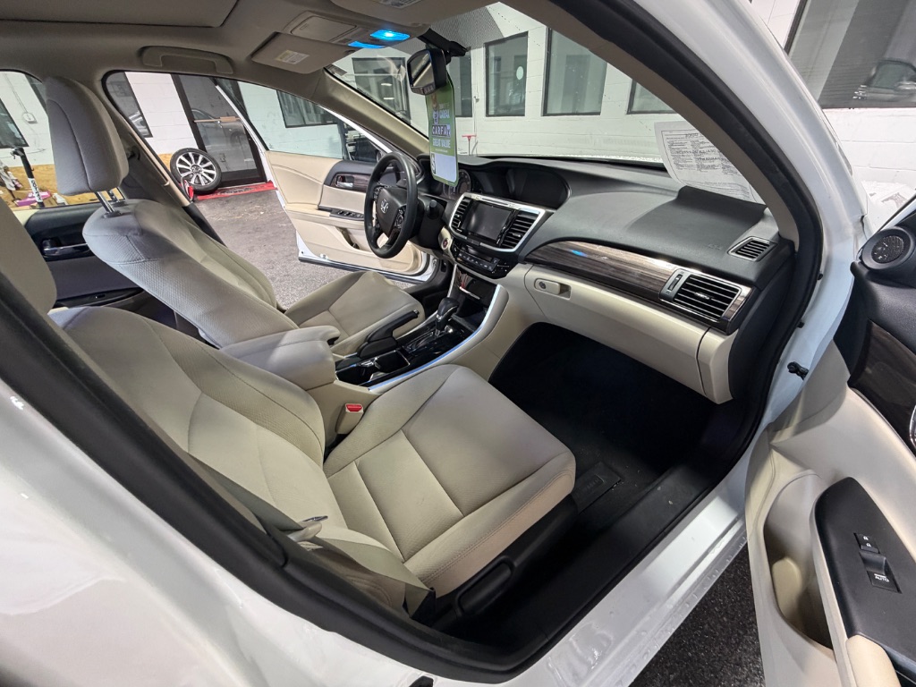 2016 Honda Accord - $17,220