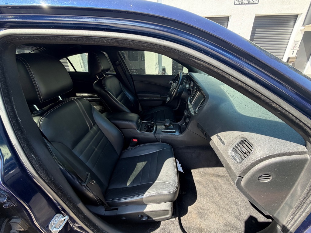 2014 Dodge Charger - $8,999