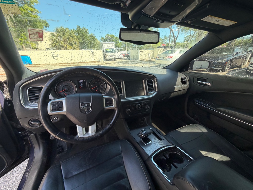 2014 Dodge Charger - $8,999