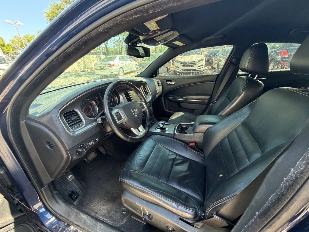 2014 Dodge Charger - $8,999