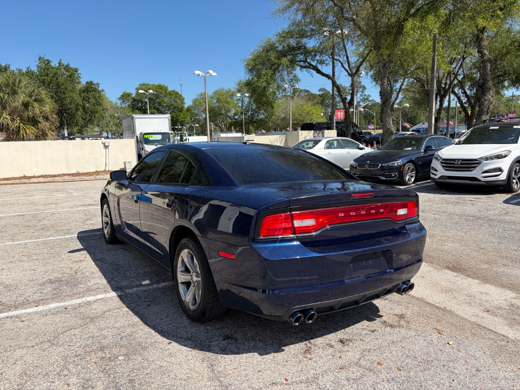 2014 Dodge Charger - $8,999