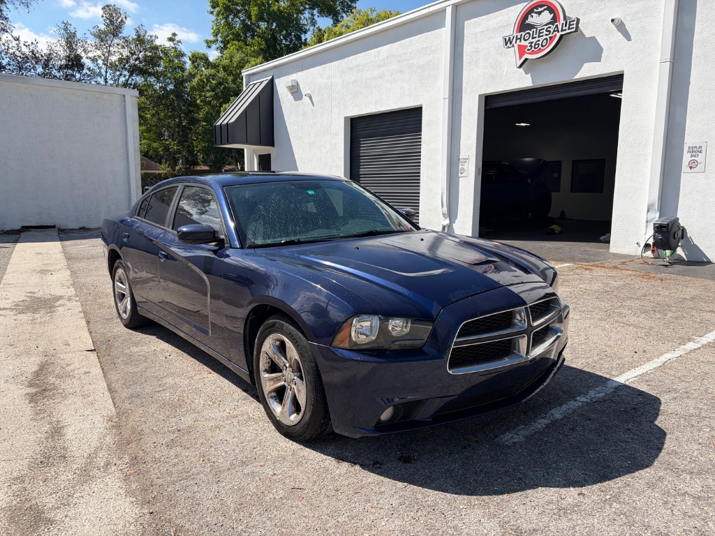 2014 Dodge Charger - $8,999