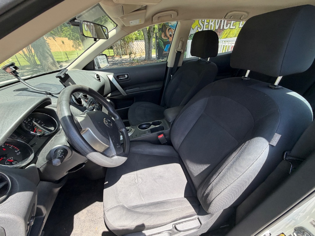 2014 Nissan Rogue - $5,999