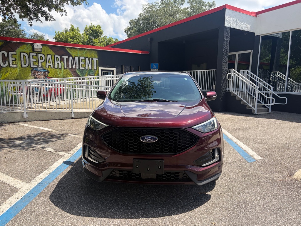 2020 Ford Edge - $24,000