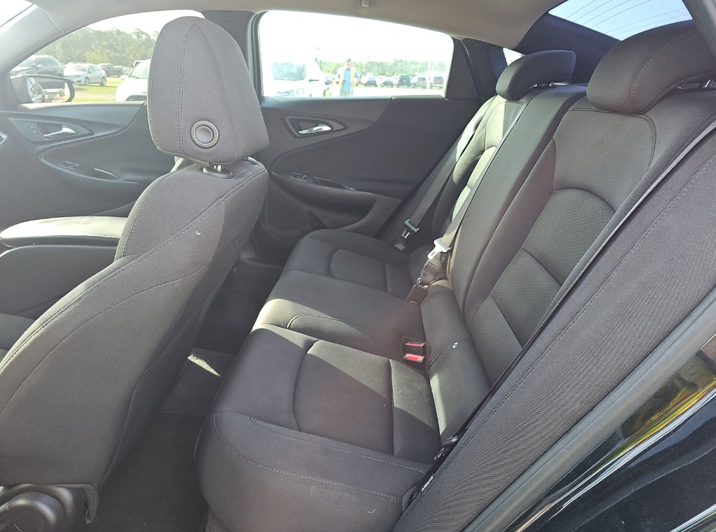 2023 Chevrolet Malibu - $16,500