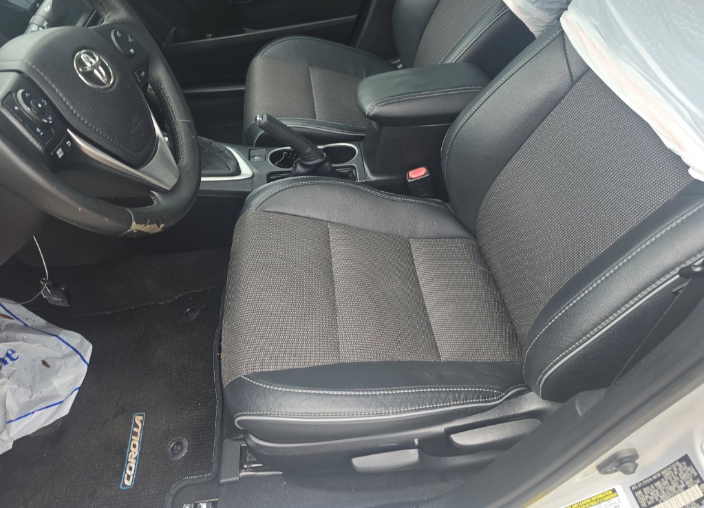 2015 Toyota Corolla - $10,400