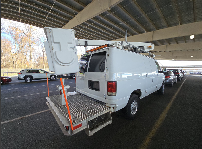 2011 Ford E-350 - $18,995