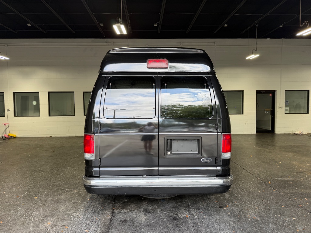 2004 Ford E-150 - $9,999