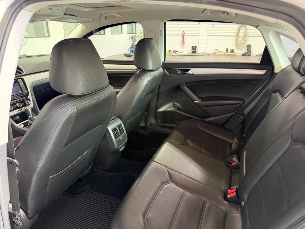 2019 Volkswagen Passat - $11,999