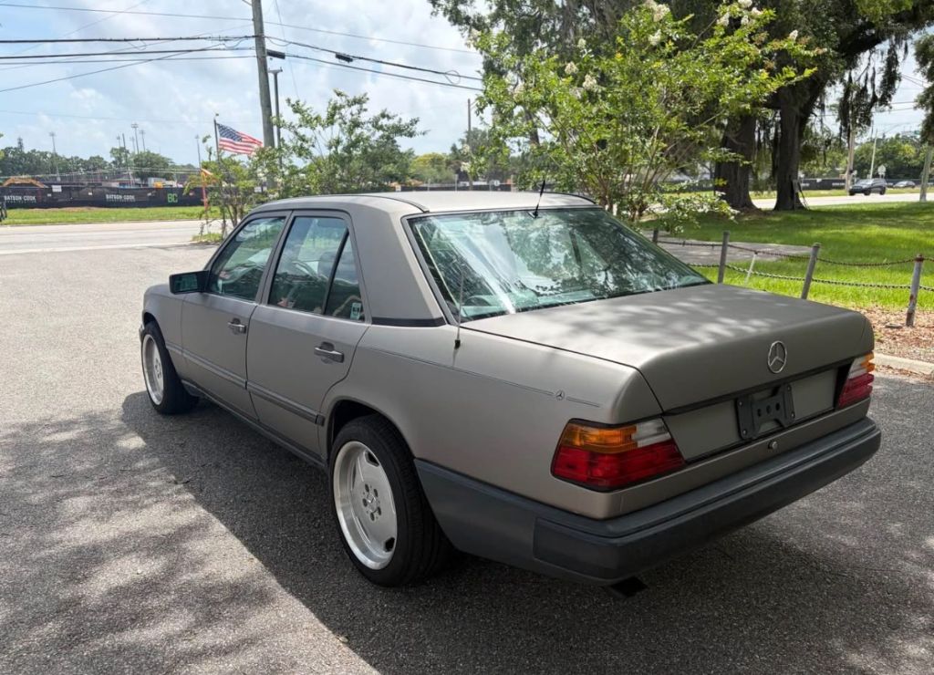 1987 Mercedes-Benz 300 - $10,999