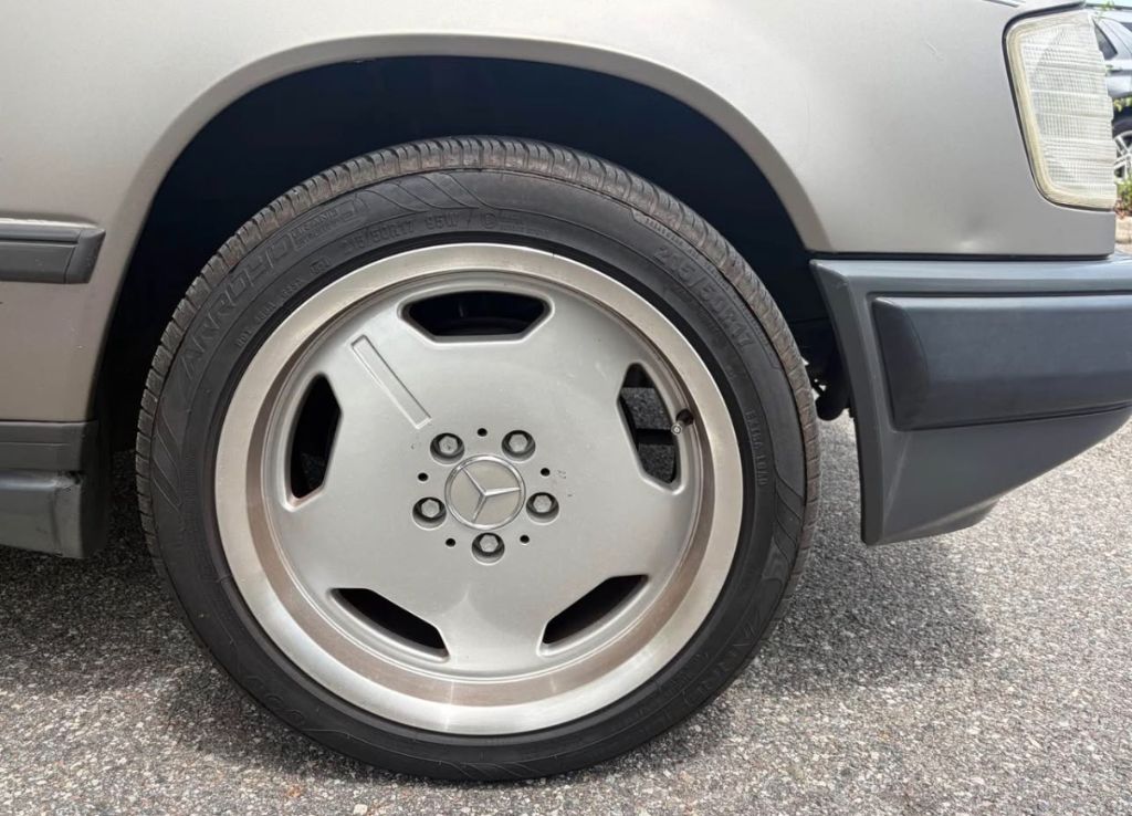 1987 Mercedes-Benz 300 - $10,999