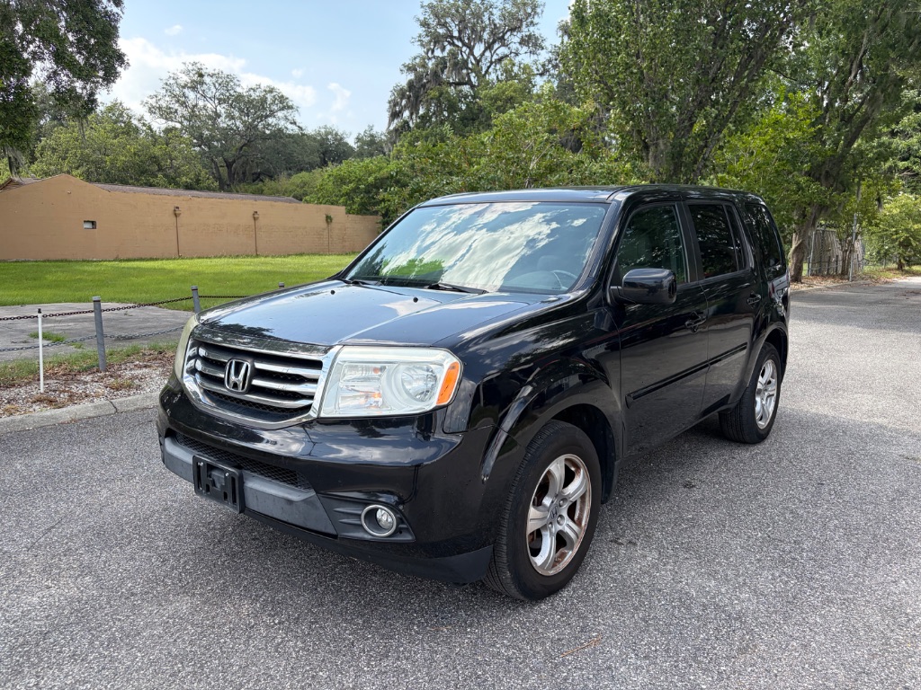 2015 Honda Pilot - $13,999