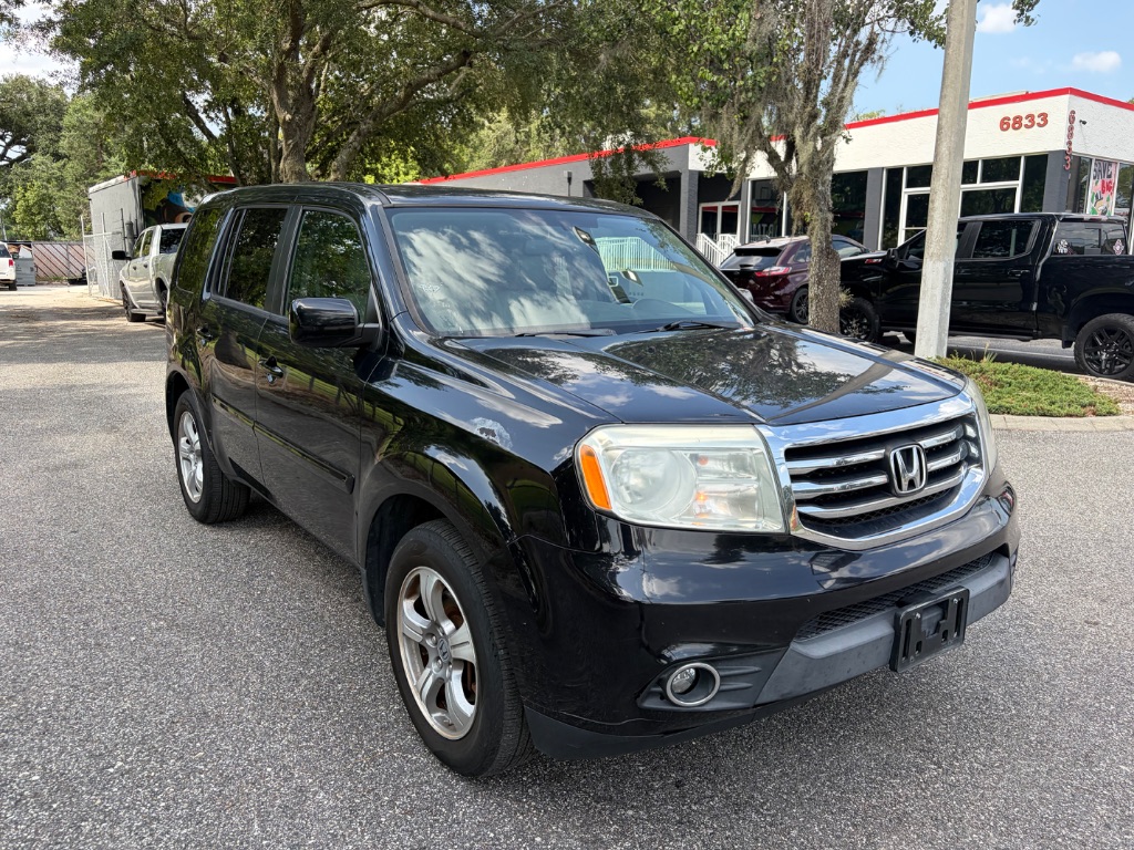 2015 Honda Pilot - $13,999