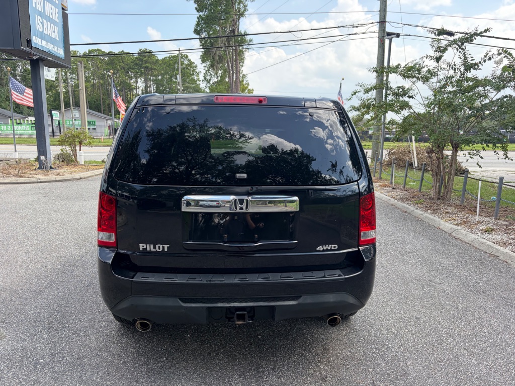 2015 Honda Pilot - $13,999