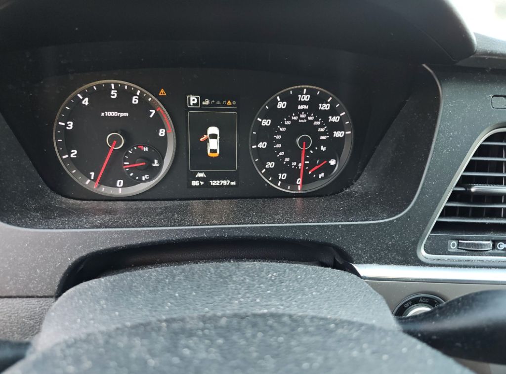 2015 Hyundai Sonata - $10,999