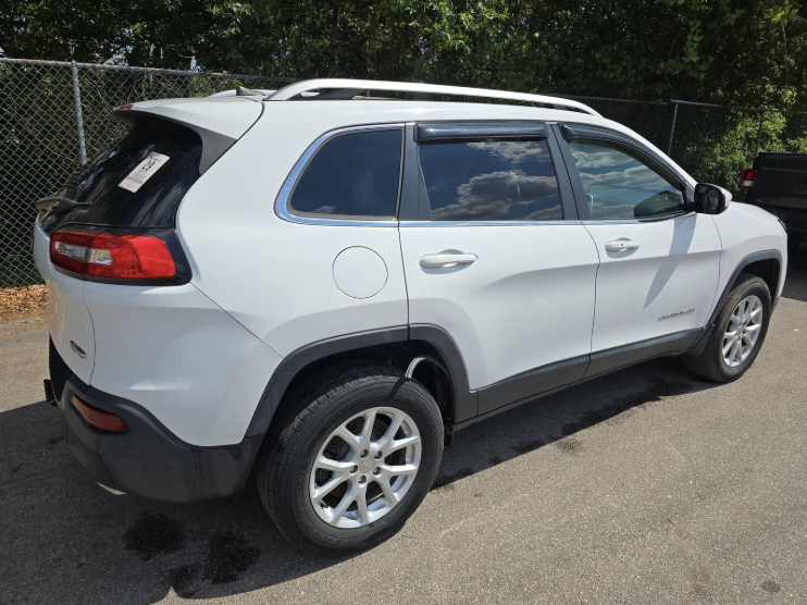 2017 Jeep Cherokee - $10,999