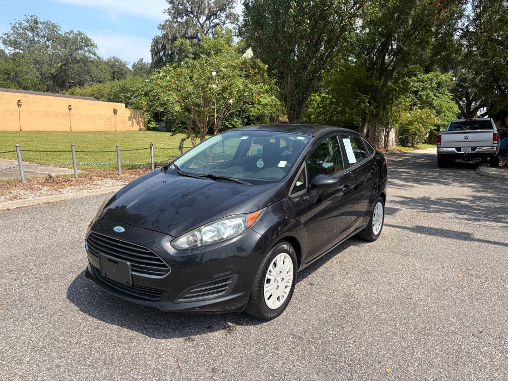 2014 Ford Fiesta - $9,999