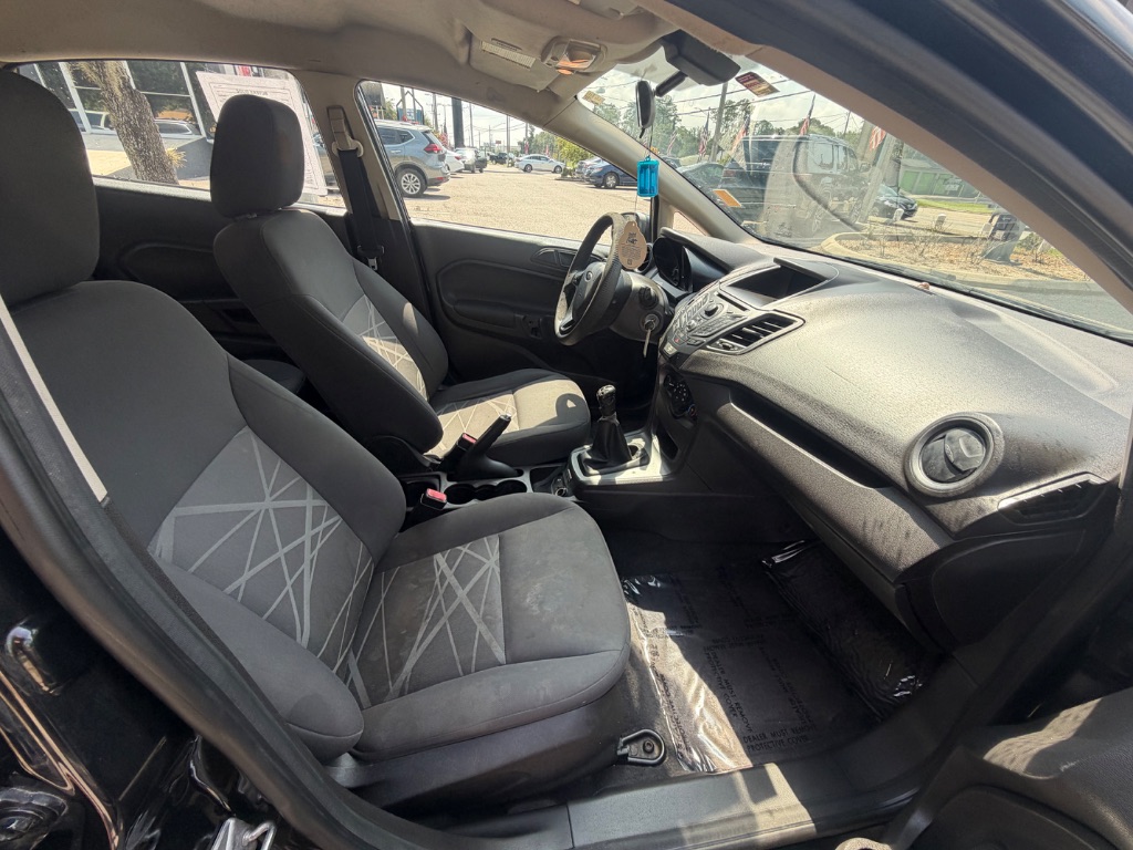 2014 Ford Fiesta - $9,999