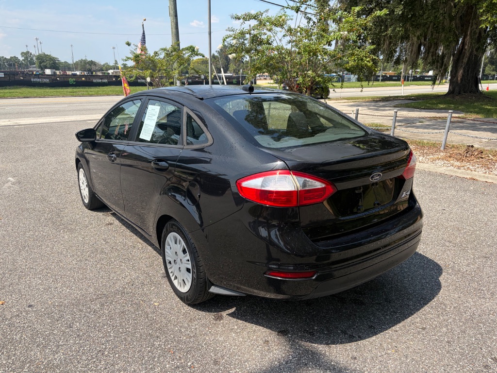 2014 Ford Fiesta - $9,999