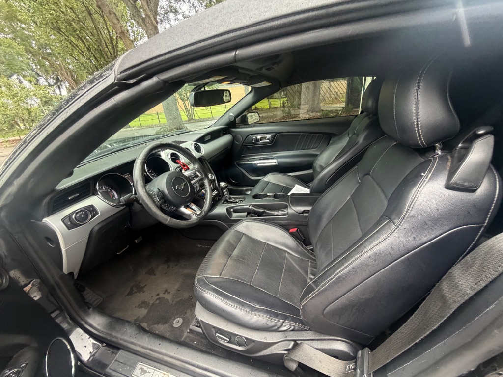 2017 Ford Mustang - $14,999