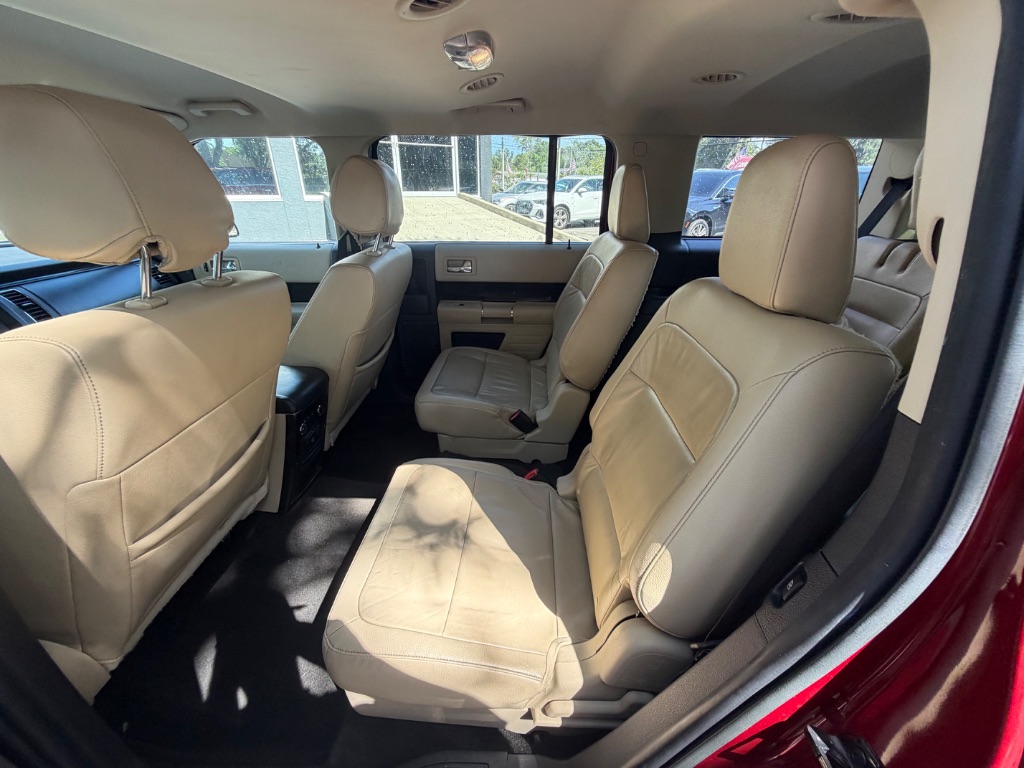 2016 Ford Flex - $10,999